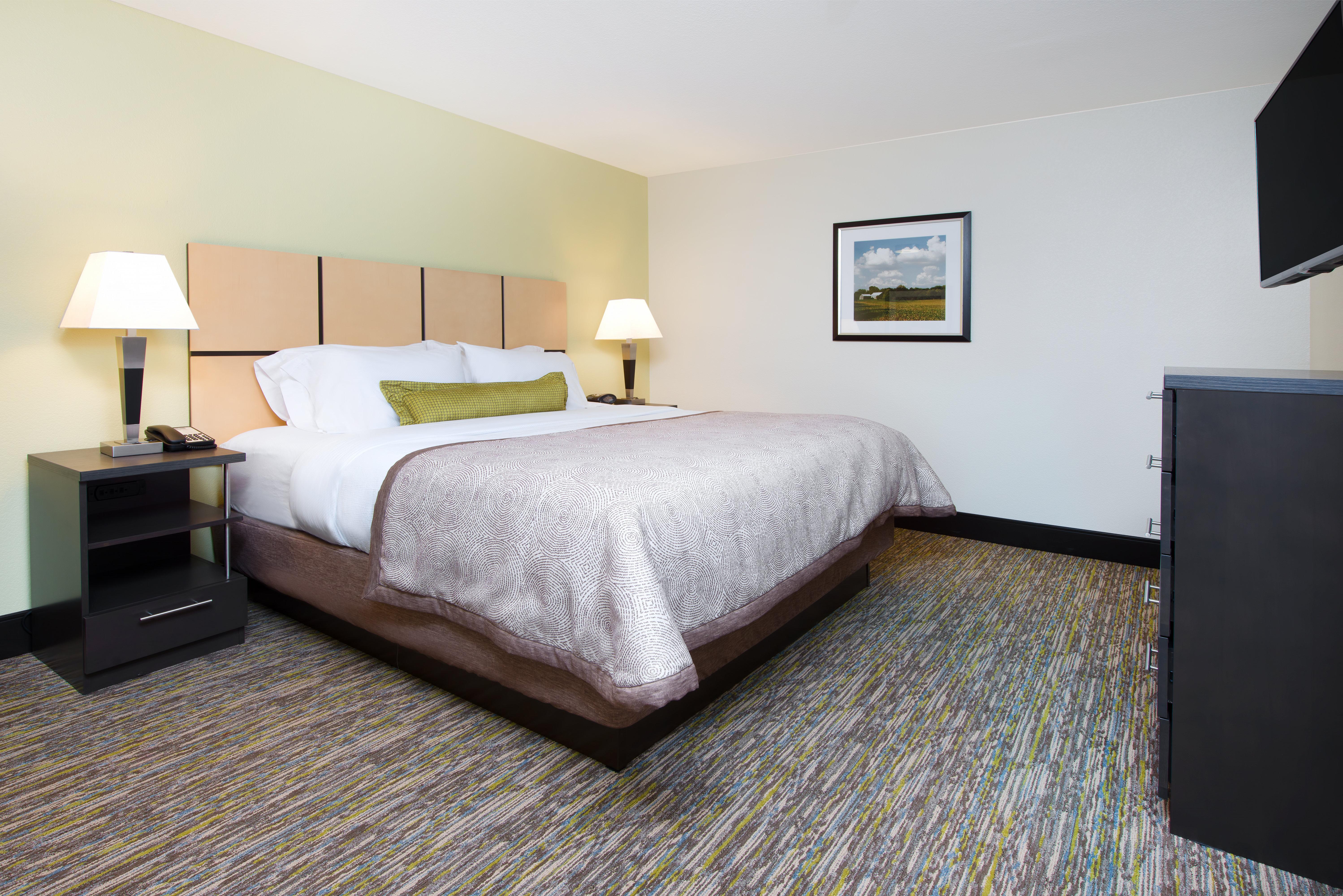Candlewood Suites Columbia Hwy 63 & I-70 By Ihg Екстериор снимка