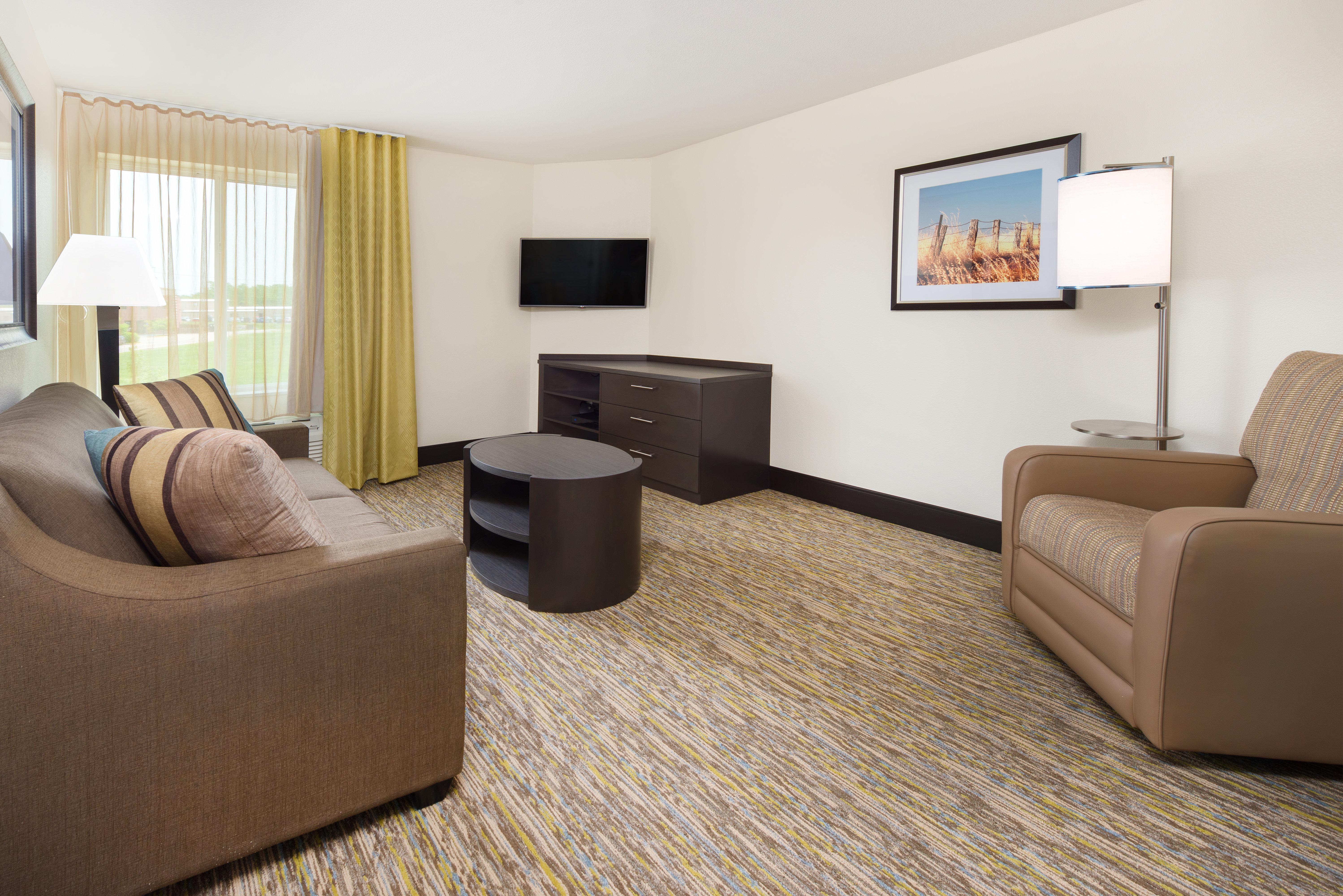 Candlewood Suites Columbia Hwy 63 & I-70 By Ihg Екстериор снимка