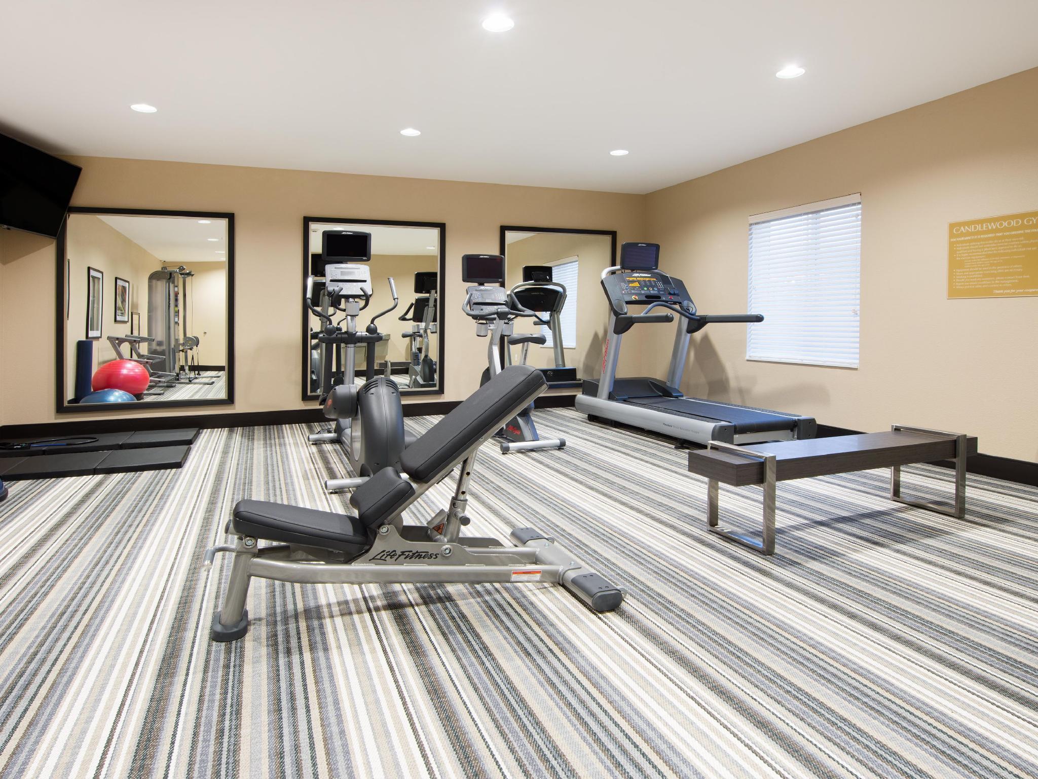Candlewood Suites Columbia Hwy 63 & I-70 By Ihg Екстериор снимка