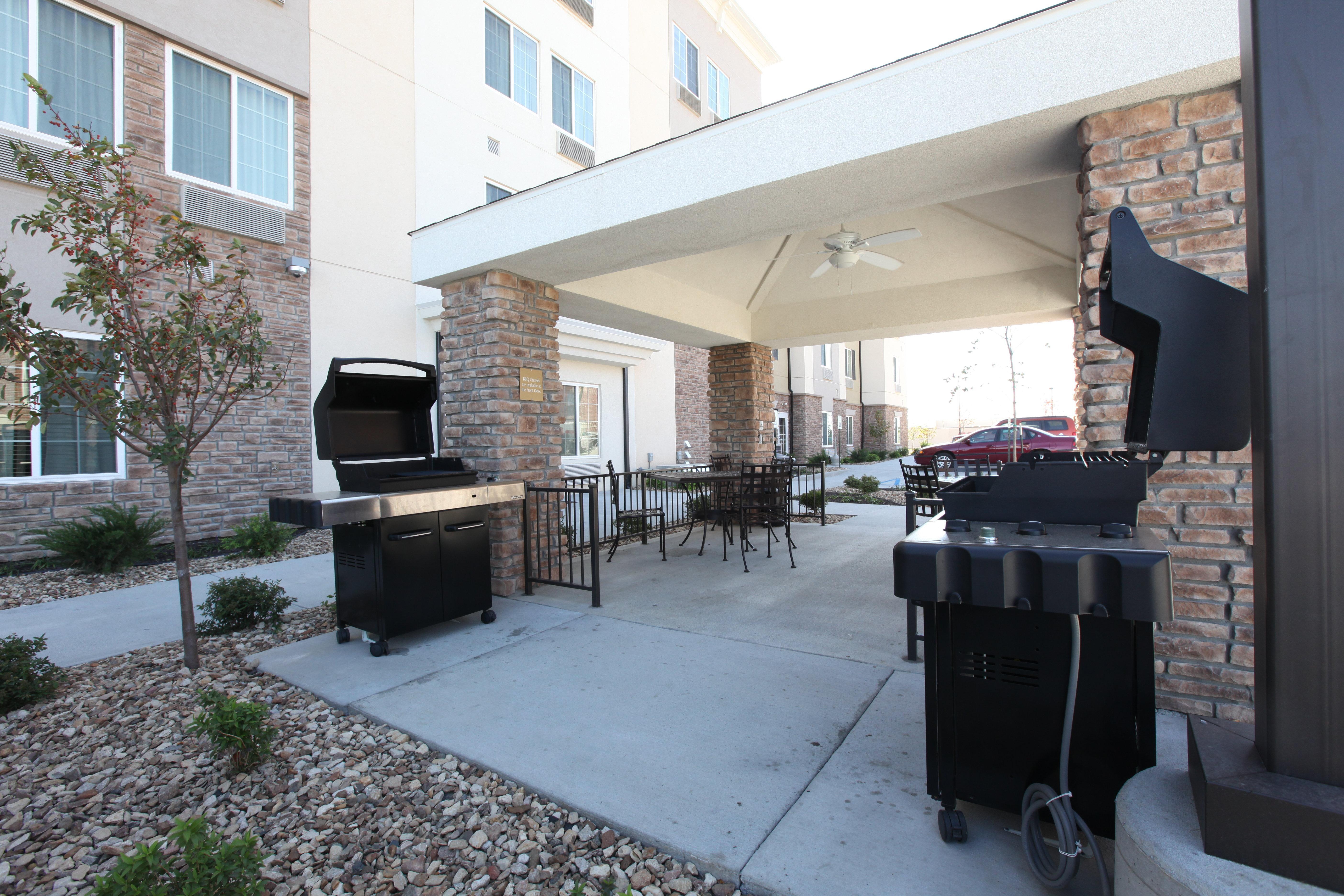 Candlewood Suites Columbia Hwy 63 & I-70 By Ihg Екстериор снимка