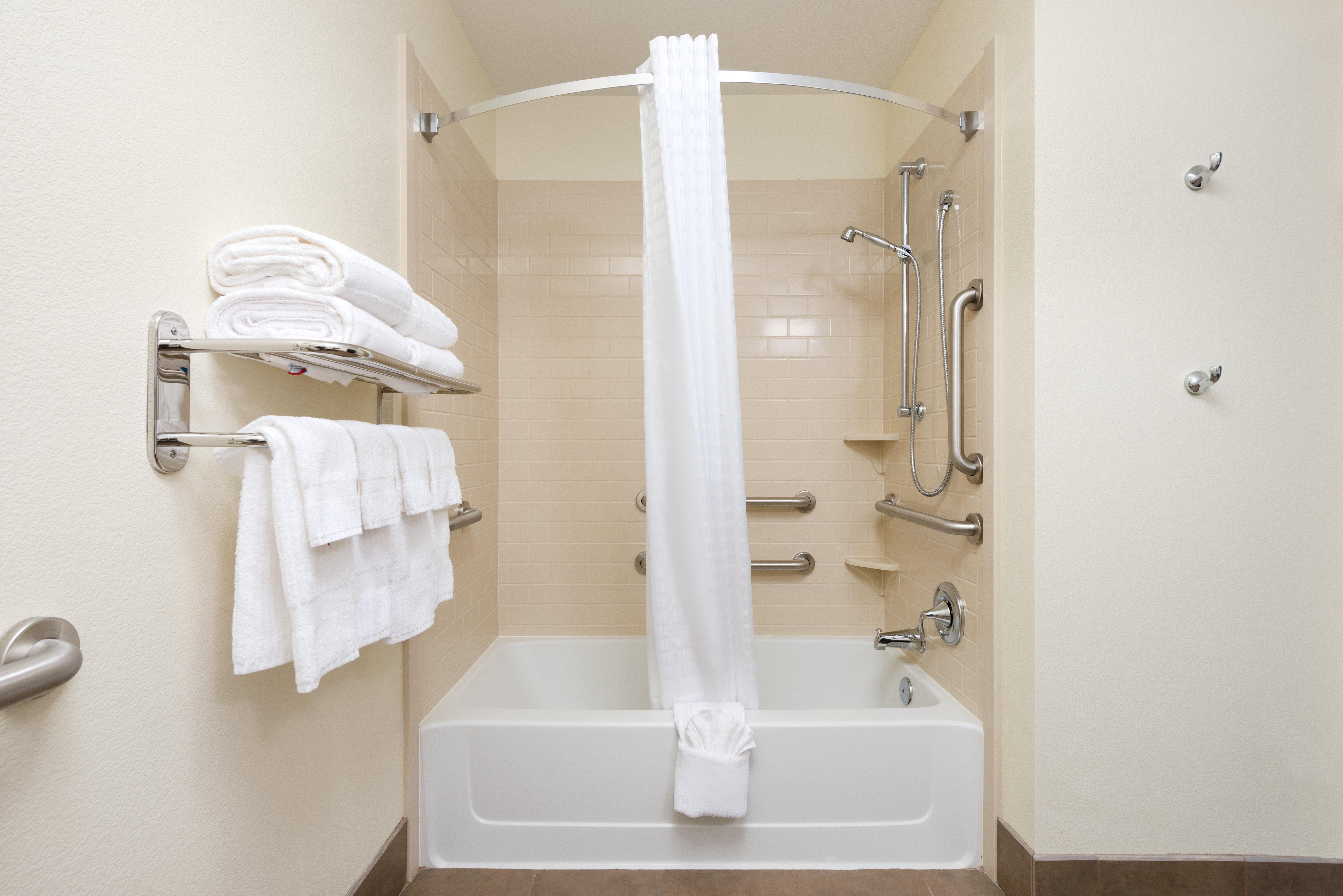 Candlewood Suites Columbia Hwy 63 & I-70 By Ihg Екстериор снимка