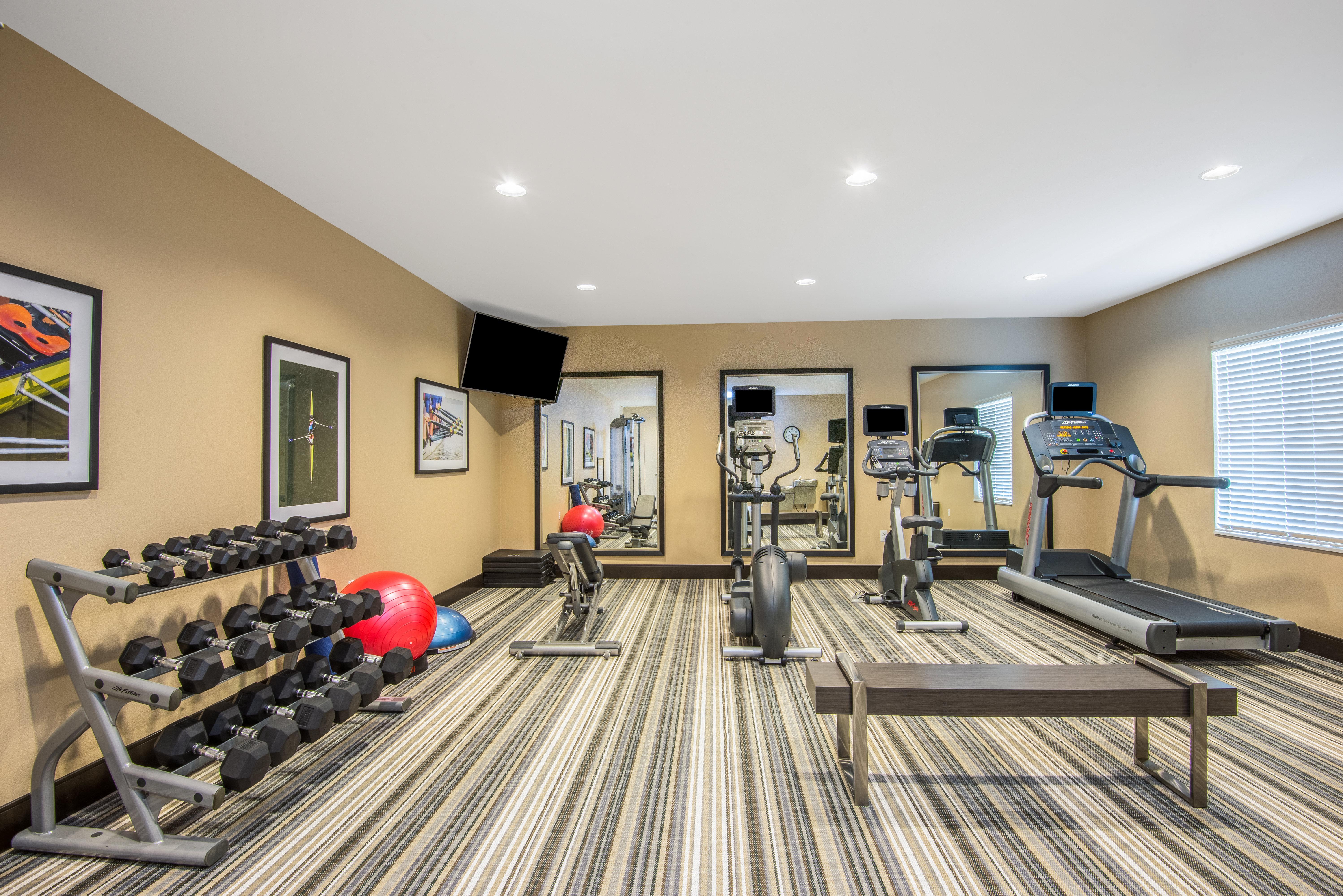 Candlewood Suites Columbia Hwy 63 & I-70 By Ihg Екстериор снимка