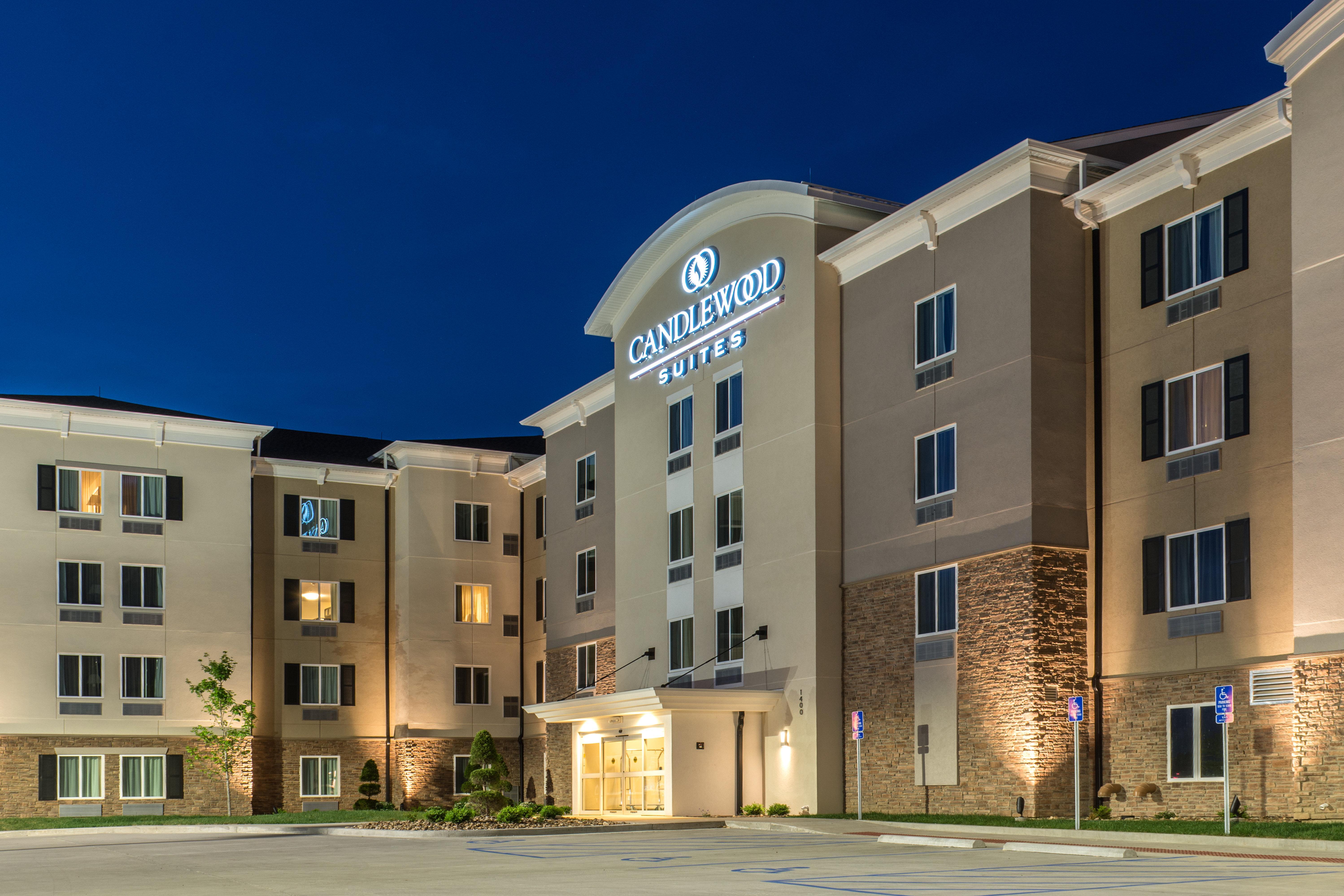 Candlewood Suites Columbia Hwy 63 & I-70 By Ihg Екстериор снимка