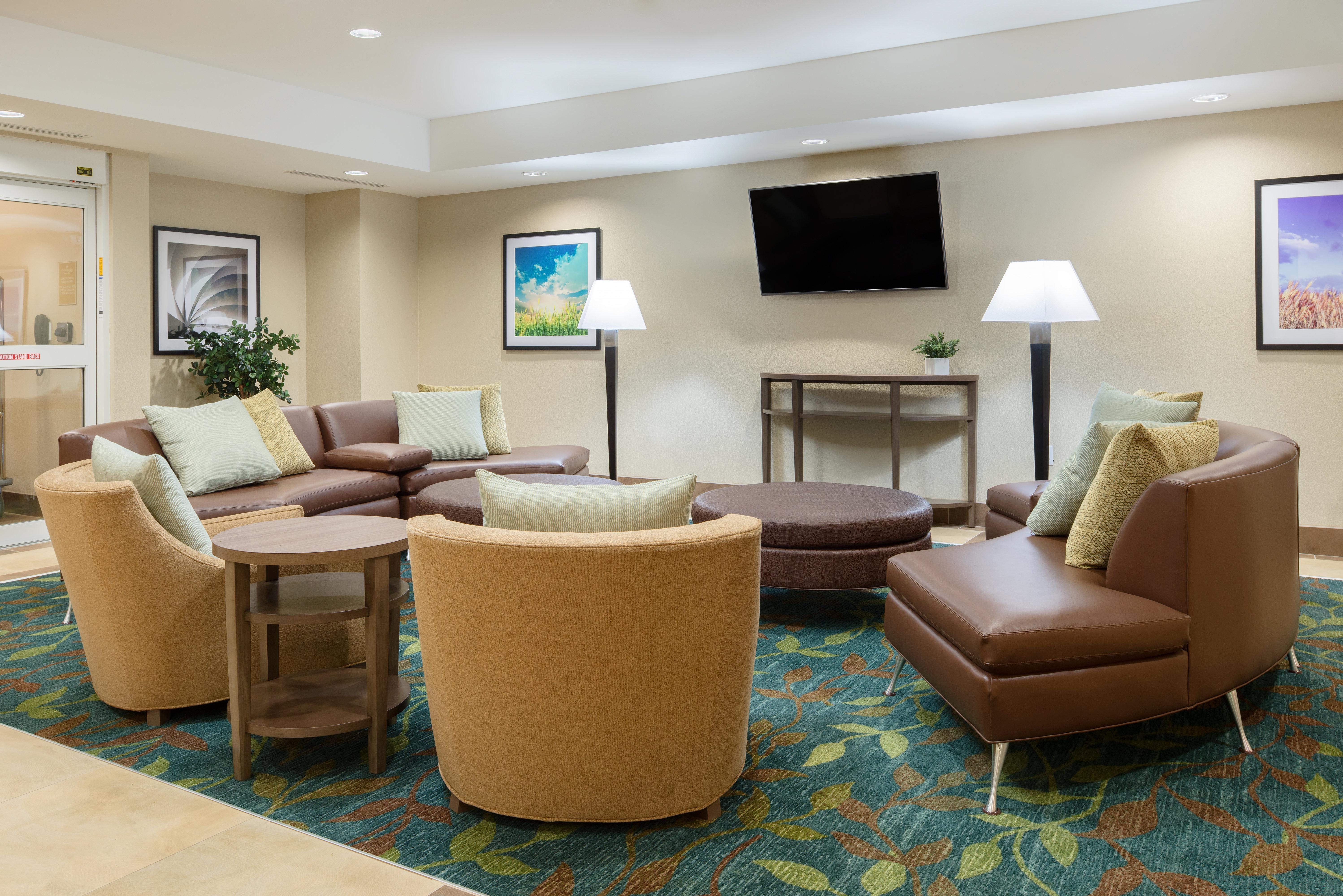 Candlewood Suites Columbia Hwy 63 & I-70 By Ihg Екстериор снимка